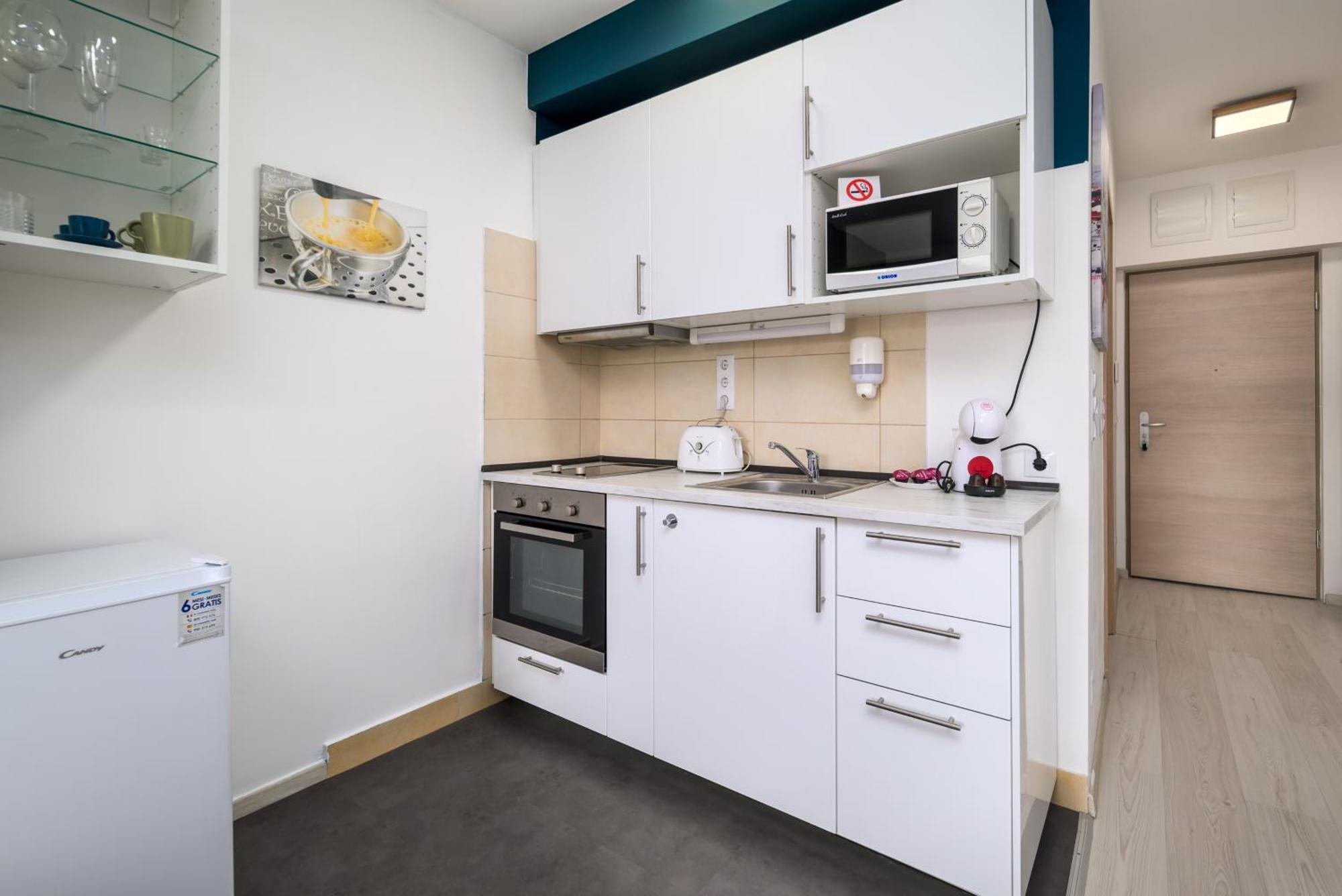 Atrium Residence Deluxe Suite-Free Parking Garage Same Building Budapest Exterior foto